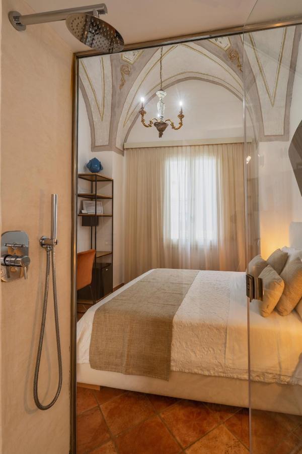 Corte Patitari - By Patitari Suites กัลลีโปลี ภายนอก รูปภาพ